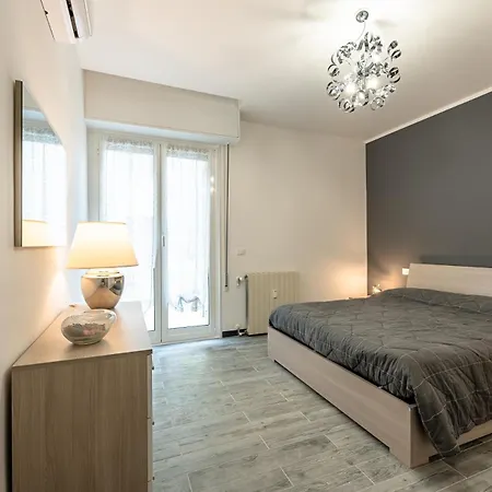 Apartment 10 Minuti A Piedi Dal Mare, Grande Terrazza Con Ombrellone