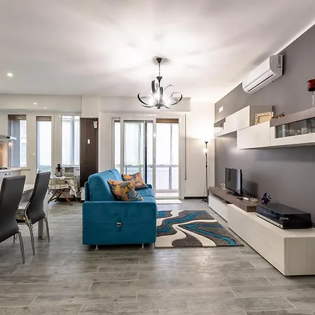 Apartment 10 Minuti A Piedi Dal Mare, Grande Terrazza Con Ombrellone Albisola Superiore